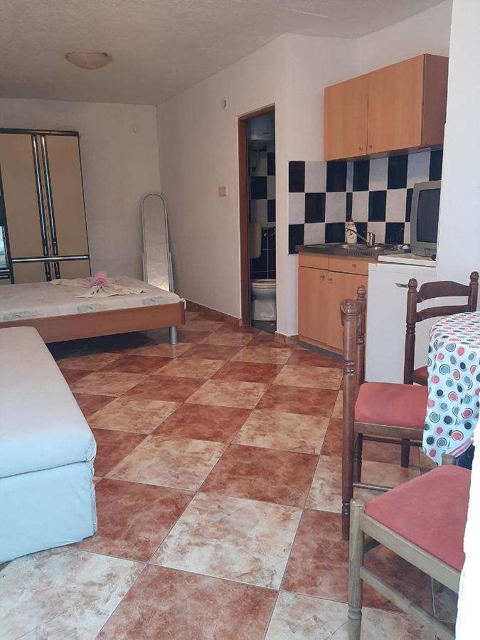 Ferienwohnung App Borna Crikvenica Exterior foto